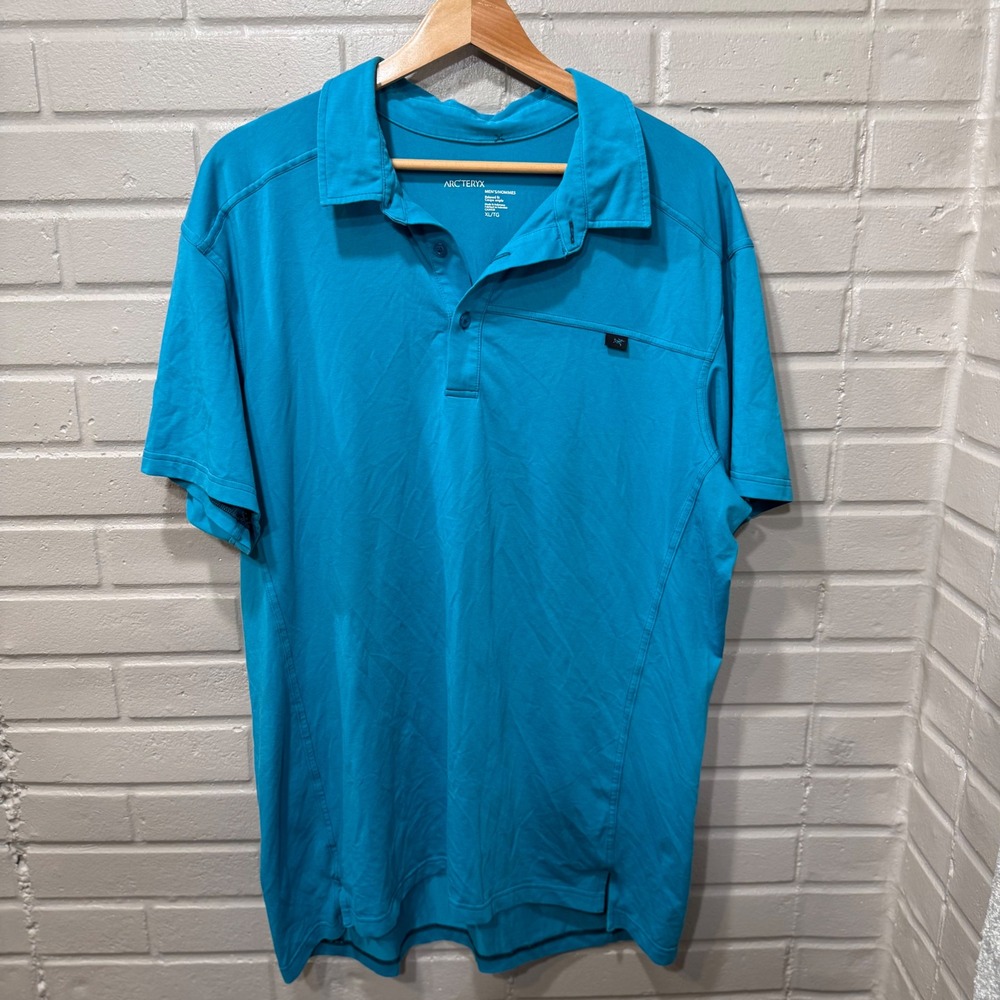 Arcteryx Captive Polo Shirt Mens XL Blue Relaxed Fit Short Sleeve Performance